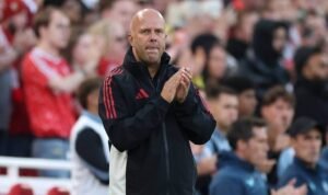 Arne Slot Pastikan Van Dijk dan Alisson Tersedia di Community Shield Hayters - Info Malang Raya