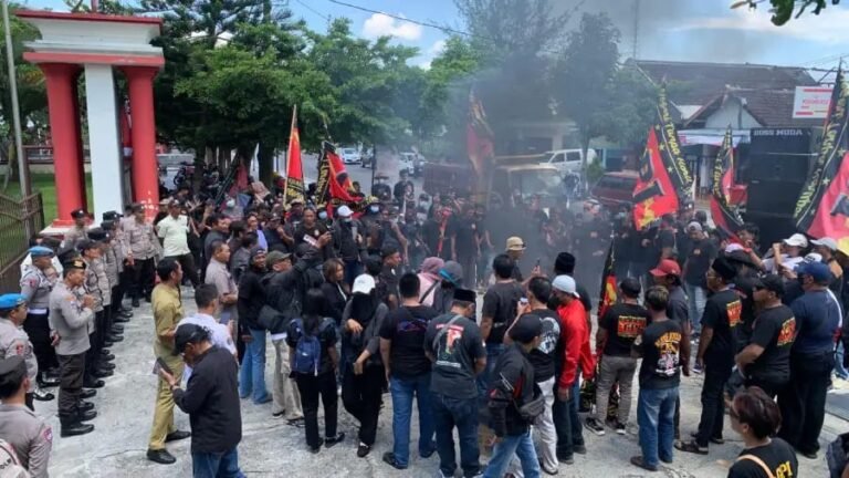 demo iwo.webp - Info Malang Raya