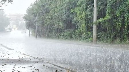 hujan merata di jawa baraty - Info Malang Raya