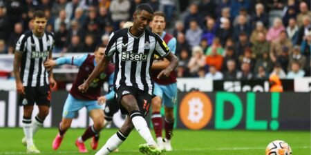 joselu alexander isak newcastle opinion - Info Malang Raya
