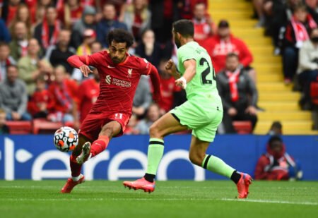 penyerang liverpool mohammed salah kiri saat laga uji coba 28 - Info Malang Raya