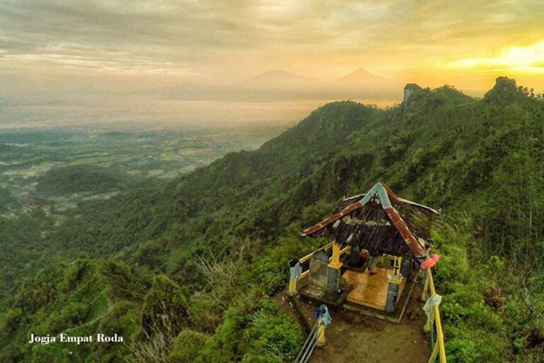 puncak suroloyo3 copy - Info Malang Raya
