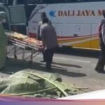 seorang pemotor tewas tersenggol truk tangki 169 - Info Malang Raya