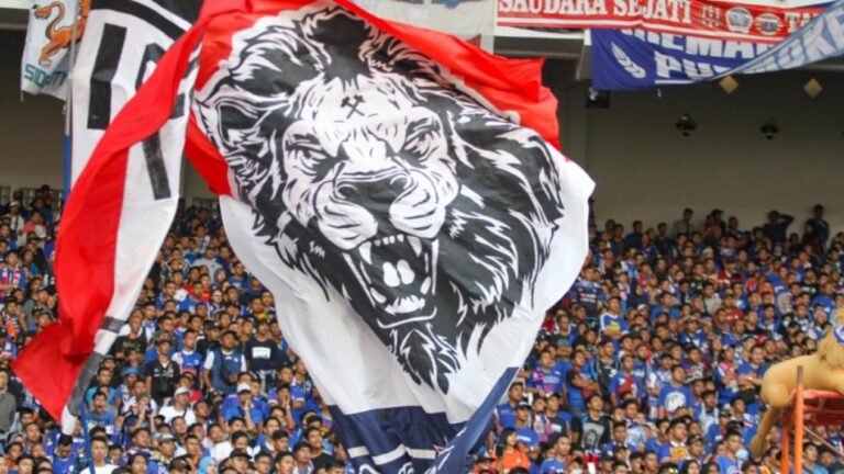 5d45a3ca27c90 aremania 1265 711 - Info Malang Raya