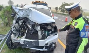 Suzuki XL7 Jadi Biang Maut di Tol Jombang-Mojokerto, Seret Panther dan Avanza AA1LaV4X - Info Malang Raya