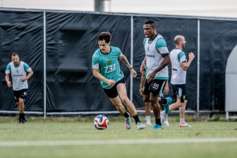 Laga Sore Ini Persib Vs Persebaya, Peluang Ciptakan Sejarah Baru AA1MnQcY - Info Malang Raya