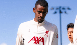 Alexander Isak Tak akan Main 90 Menit di Tiap Pertandingan Alexander Isak Arne Slot Liverpool Istimewa 2 - Info Malang Raya