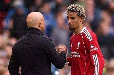 Arne Slot Tak akan Beri Sanksi Denda kepada Hugo Ekitike Liverpool Echo 1 - Info Malang Raya