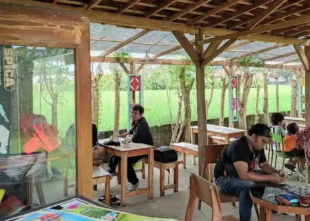 kafe tengah sawah.webp - Info Malang Raya