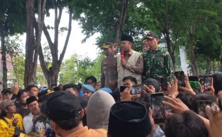 Wabup Sampang Temui Warga, Demo Penundaan Pilkades Mereda 0 145.webp - Info Malang Raya