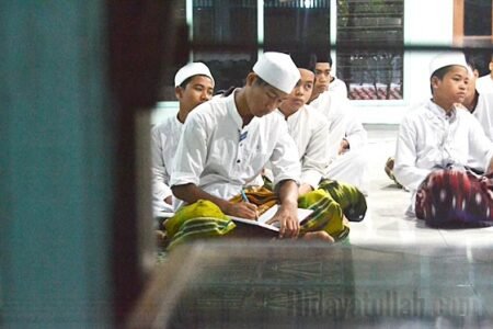 1898 santri alburhan semarang tulis by Syakur - Info Malang Raya
