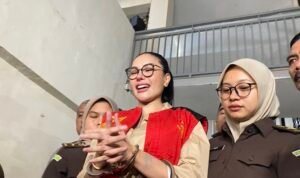 Pengakuan Jujur Nikita Mirzani Sebelum Vonis: Percaya pada Allah dan Hakim AA1P4pzr - Info Malang Raya