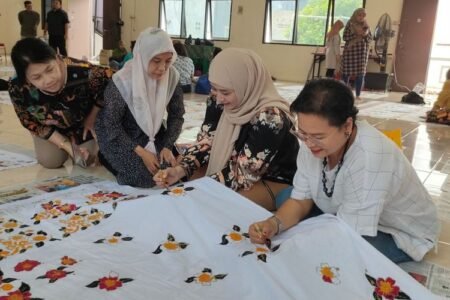 Dinas Perindustrian dan Tenaga Kerja Surabaya Latih Ribuan Warga, 60 Persen Bekerja AA1PcPRt - Info Malang Raya