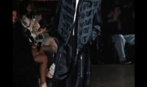 10 Koleksi John Richmond SS26 di London Fashion Week, Nuansa Club-Punk! AA1PeqIH - Info Malang Raya