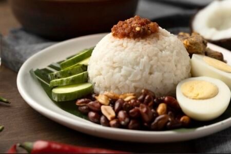 10 Nasi Pecel Legendaris Jogja yang Menggugah Rindu Setiap Gigitan AA1PetpV - Info Malang Raya
