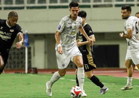 Dewa United vs Madura United 23 e1760619891748 - Info Malang Raya