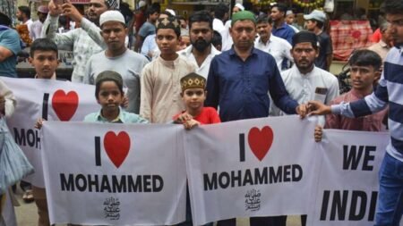 Muslim India ditangkap karena menulis I Love Muhammad - Info Malang Raya