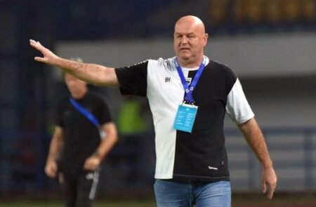 Peran Bojan Hodak akan diambil sementara oleh Igor Tolic persib.co .id - Info Malang Raya