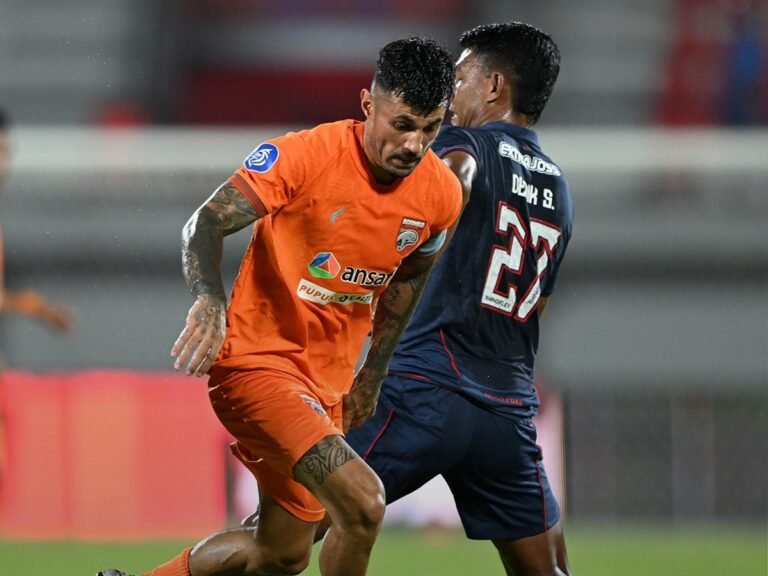Hasil Akhir Arema FC vs Borneo FC: Pesut Etam Menang 1-3 di Super League hasil arema fc vs borneo fc di liga 1 2023 2024 menang 1 0 pesut etam makin mantap di puncak klasemen K7D1RfDuVN - Info Malang Raya