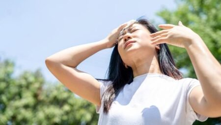 Prakiraan Cuaca Surabaya Hari Ini, Senin 27 Oktober 2025: Berawan Dominan ilustrasi cuaca panas 169 - Info Malang Raya