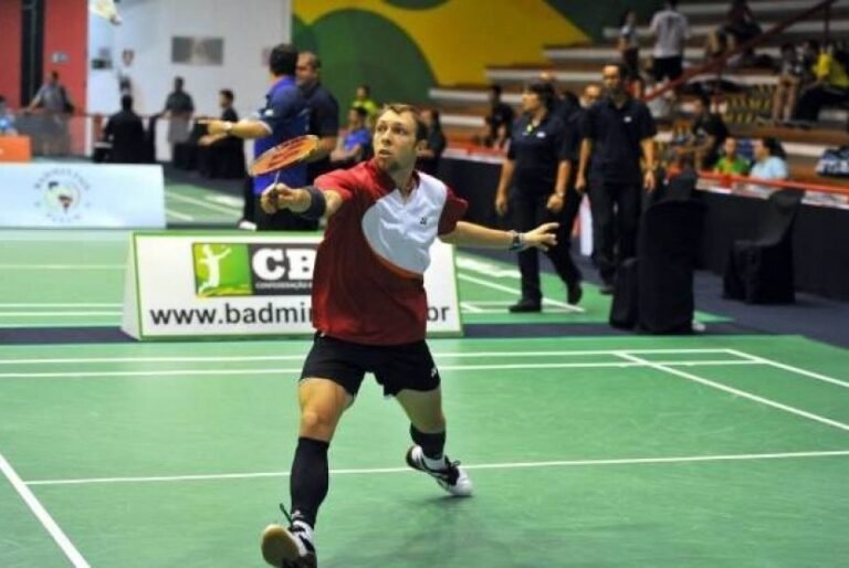 pebulu tangkis israel misha zilberman 150811105628 892 2 - Info Malang Raya