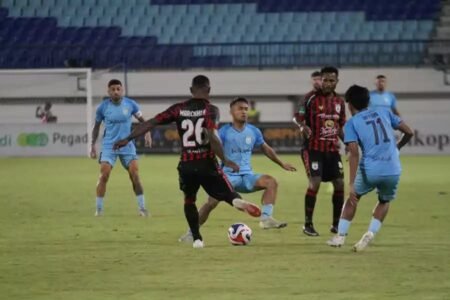 persela persipura.webp - Info Malang Raya