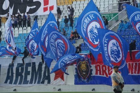Manajemen Arema FC Umumkan Hak Merek Legal, Jaga Persatuan Aremania AA1QG2Yz - Info Malang Raya