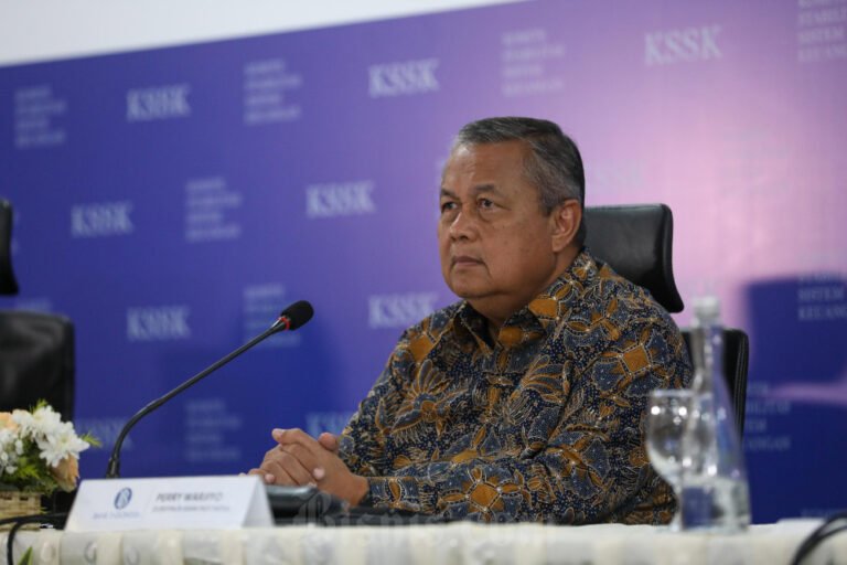 Gubernur BI Kembali Tekan Perbankan, Tunda Turunkan Suku Bunga Kredit AA1QJElo - Info Malang Raya