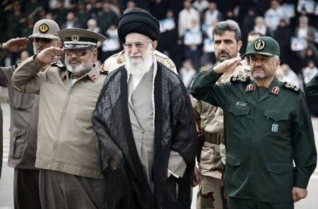 Intelijen Iran Klaim Ali Khamenei Jadi Target Israel dan AS ali khamenei pengawal - Info Malang Raya