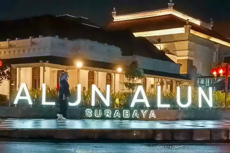 Program Rp5 Juta Setiap Bulan untuk Gen Z Surabaya, Simak Mekanisme dan Tujuannya alun alun.webp - Info Malang Raya