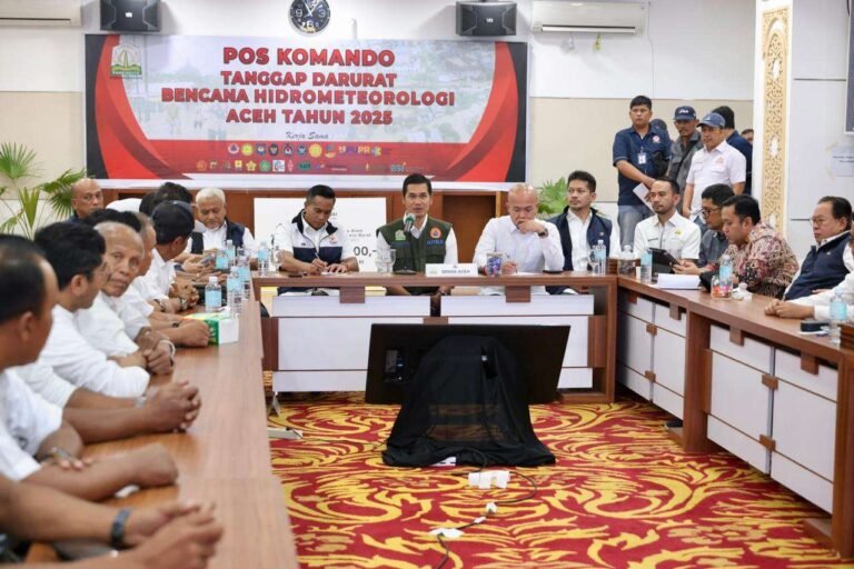 Pemerintah Aceh dan HIPMI Bahas Penanganan Darurat Serta Pemulihan Infrastruktur Pasca Bencana Hidrometeorologi Pemerintah Aceh dan HIPMI Bahas Penanganan Darurat Serta Pemulihan Infrastruktur Pasca Bencana Hidro - Info Malang Raya