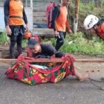 Santri Bantu Relawan Masak, Sembako Sulit Didapat di Tapanuli Santri Bantu Relawan Masak Sembako Sulit Didapat di Tapanuli - Info Malang Raya