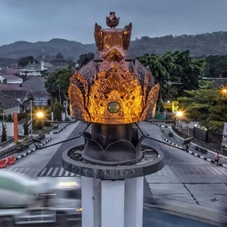 Tugu Binokasih Sumedang 740aerialvideography 1 - Info Malang Raya