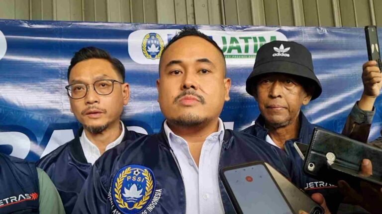 Usung Program Pembinaan Dini, Raja Siahaan Bidik Kursi Ketua PSSI Jatim lv 0 20251203110944 11zon - Info Malang Raya