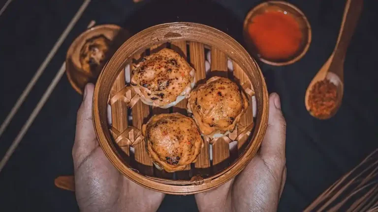 5 Rekomendasi Dimsum Mentai Enak di Kota Malang, Cocok untuk Anak Muda seporsi dimsum mentai.webp - Info Malang Raya