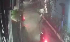 Dua Sepeda Motor Milik Warga Puri Mojokerto Hilang Digondol Maling titin cctv.webp - Info Malang Raya