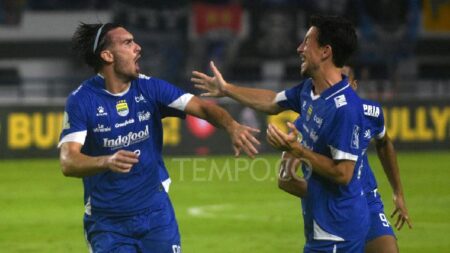 Prediksi Pertandingan Persib Bandung vs PSBS Biak di Liga Super