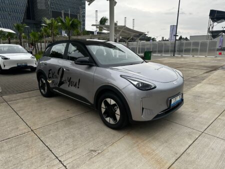 Pengalaman pertama berkendara Geely EX2, mobil listrik kecil dengan tenaga besar dan penggerak belakang