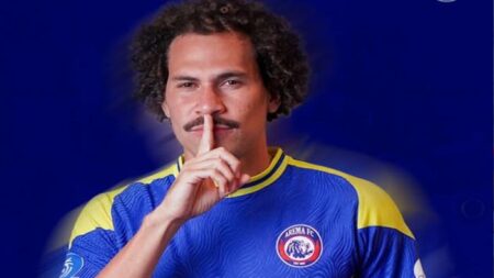 Berita Arema FC Terkini: Pablo Oliveira Siap Kembali, Thales Lira Pilih Setia di Persija