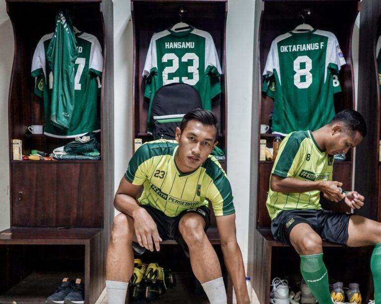 Gestur Sajete Hansamu Yama di SUGBK Membuat Aremania dan Jakmania Terkesan