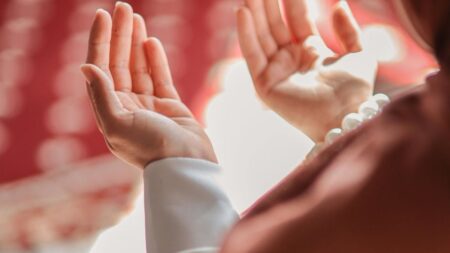 30 Doa Ramadan 1447 H: Arab, Latin, dan Terjemahan