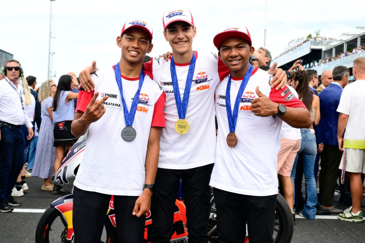 Indonesia-Malaysia Harap Tahan Ekspektasi, Jurnalis Italia Ingatkan Performa Veda Pratama dan Hakim Danish di Moto3