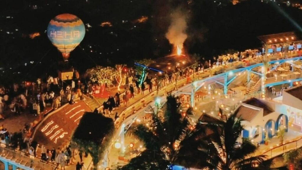 Jam Buka dan Harga Tiket HeHa Sky View Spesial Imlek 2026