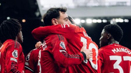 Michael Carrick Tidak Ingin MU Meremehkan Fulham