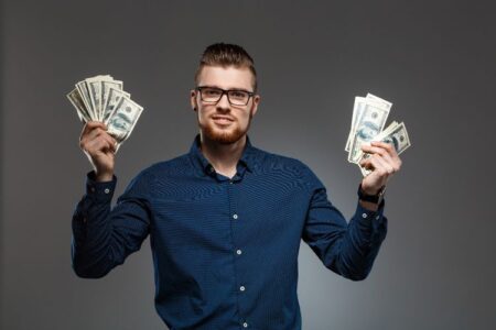 Dari biasa ke raja: 5 shio ini dapat rezeki melimpah di Februari 2026