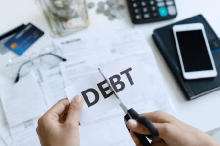 Opini: Bahaya Krisis Utang Pemerintah RI