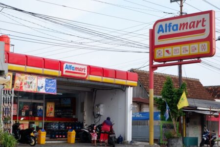 Mendes dan Menkop Minta Alfamart-Indomaret Berhenti Ekspansi ke Desa, Ini Faktanya