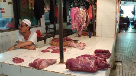 Harga daging sapi naik jelang Imlek dan Ramadan, kini Rp140 ribu di Pasar Kramat Jati