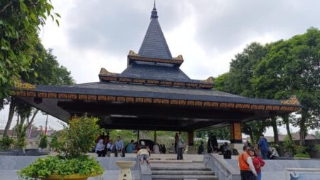 Sejarah Kota Blitar: Dari Legenda Majapahit ke Kota Proklamator