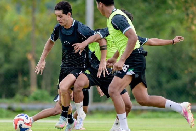 17 Gol! Persebaya Surabaya Dominasi Bhayangkara FC di Era Super League